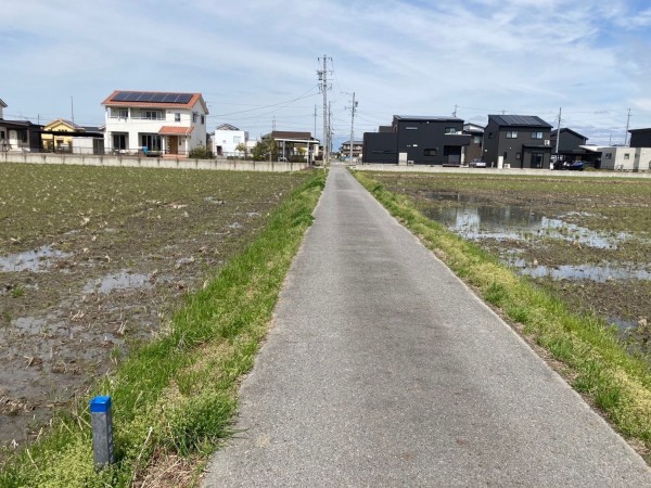 西尾市一色町一色、土地の画像です