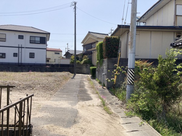 西尾市一色町一色、土地の画像です
