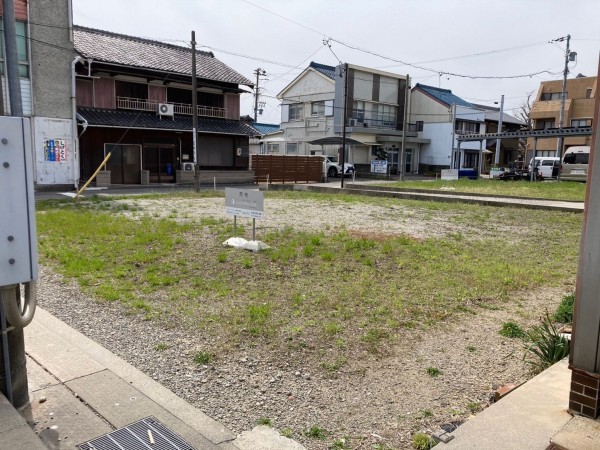 西尾市一色町一色、土地の画像です