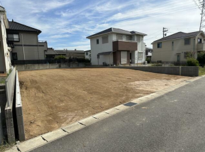 西尾市平坂町、土地の外観画像です