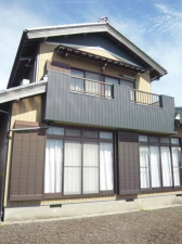 西尾市一色町治明、中古一戸建ての外観画像です