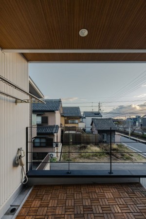 西尾市平坂町、中古一戸建てのバルコニー画像です