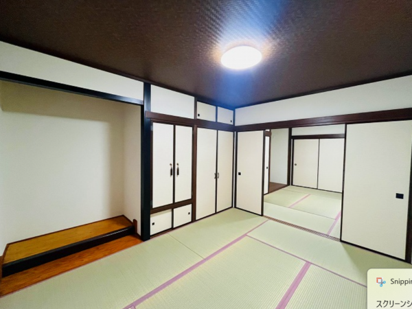 西尾市新渡場町、中古一戸建ての居間画像です