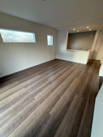 西尾市一色町野田、新築一戸建ての居間画像です