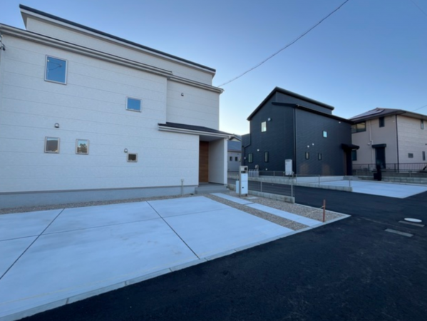 西尾市西浅井町、新築一戸建ての外観画像です