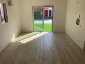 西尾市西幡豆町、新築一戸建ての居間画像です