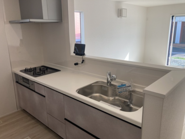 西尾市西幡豆町、新築一戸建てのキッチン画像です