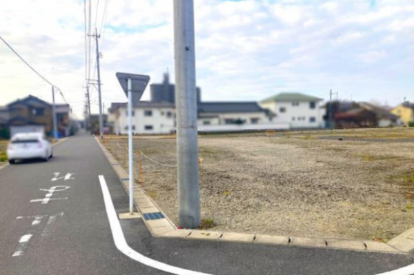 西尾市平坂町、土地の外観画像です