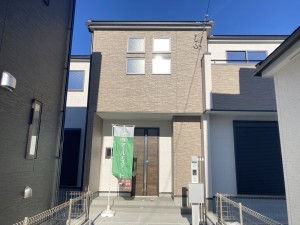 加古川市別府町新野辺北町、新築一戸建ての外観画像です
