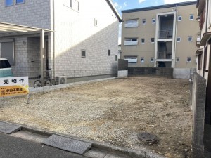 加古川市尾上町養田、土地の前面道路を含む現地写真画像です