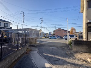 加古川市加古川町溝之口、土地の前面道路を含む現地写真画像です