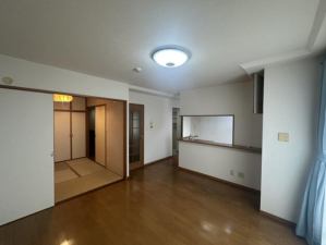 加古川市別府町別府、マンションの画像です