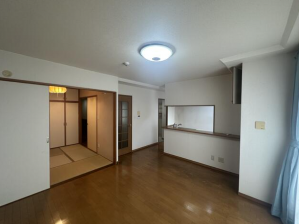 加古川市別府町別府、マンションの画像です