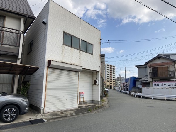 加古川市加古川町粟津、収益物件/倉庫の画像です