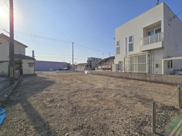 加古川市平岡町一色、土地の画像です