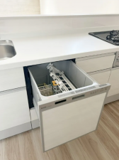 船橋市海神、新築一戸建てのキッチン画像です