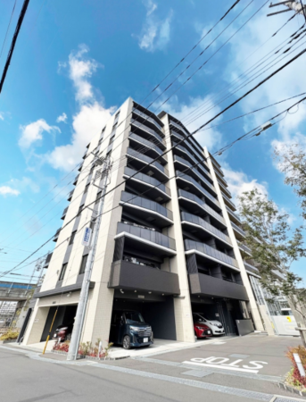 鎌ケ谷市富岡、マンションの外観画像です