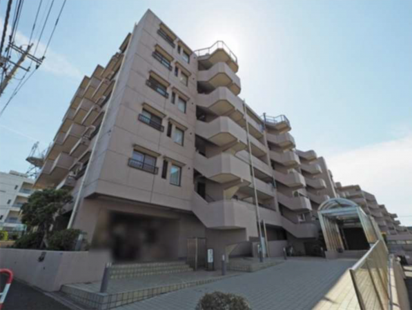 鎌ケ谷市道野辺本町、マンションの外観画像です