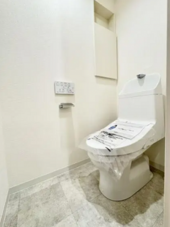 船橋市本中山、マンションのトイレ画像です