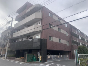 船橋市二子町、マンションの外観画像です
