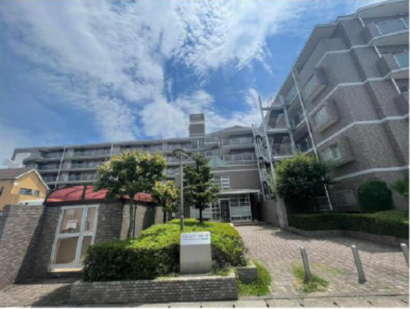 吉川市保、マンションの画像です