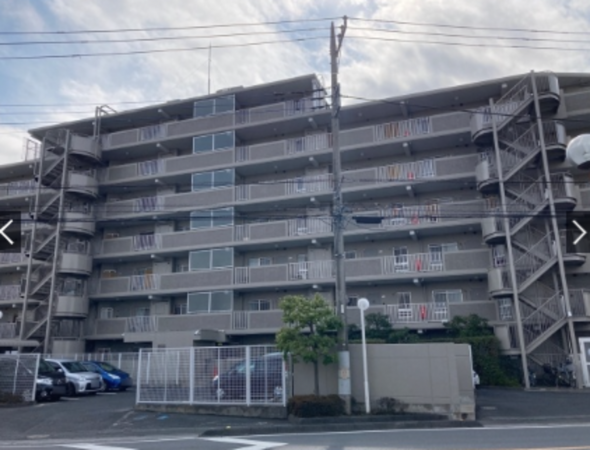 吉川市大字保、マンションの画像です