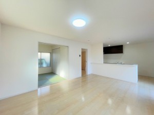 三郷市彦糸、中古一戸建ての画像です