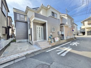 三郷市早稲田、中古一戸建ての画像です