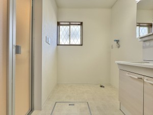 三郷市早稲田、中古一戸建ての画像です