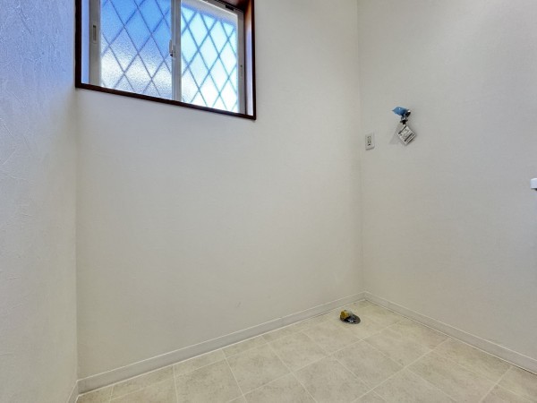 三郷市早稲田、中古一戸建ての画像です