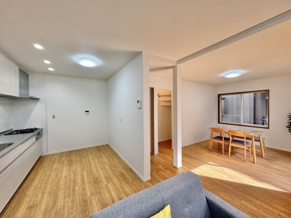 三郷市早稲田、中古一戸建ての画像です