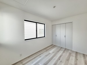 三郷市小谷堀、中古一戸建ての画像です