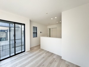 三郷市小谷堀、中古一戸建ての画像です