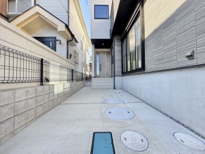 三郷市小谷堀、中古一戸建ての画像です