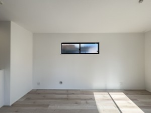 三郷市小谷堀、中古一戸建ての画像です