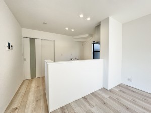 三郷市小谷堀、中古一戸建ての画像です