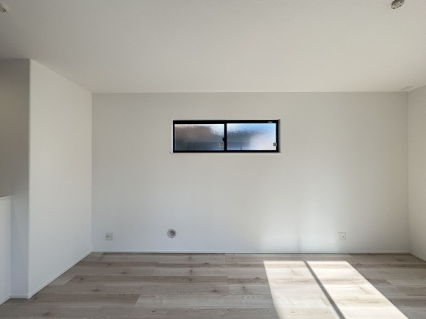 三郷市小谷堀、中古一戸建ての画像です