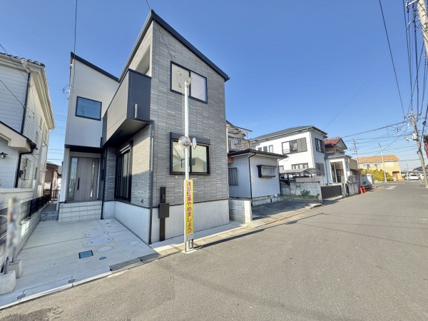 三郷市小谷堀、中古一戸建ての画像です