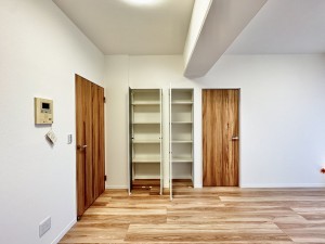 三郷市三郷、マンションの画像です