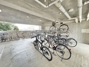 三郷市三郷、マンションの画像です