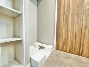 三郷市三郷、マンションの画像です