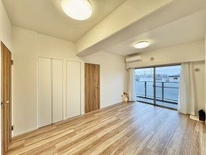 三郷市三郷、マンションの画像です