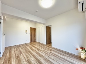 三郷市三郷、マンションの画像です