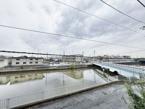 三郷市三郷、マンションの画像です