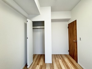 三郷市三郷、マンションの画像です