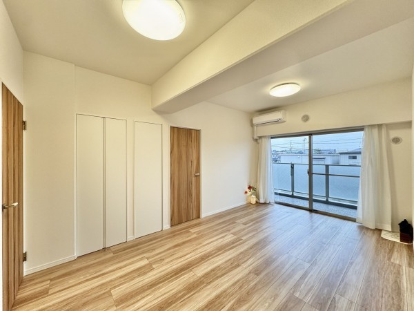 三郷市三郷、マンションの画像です