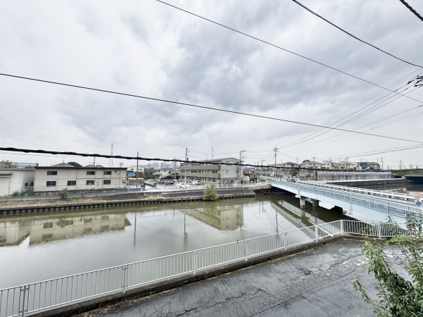 三郷市三郷、マンションの画像です