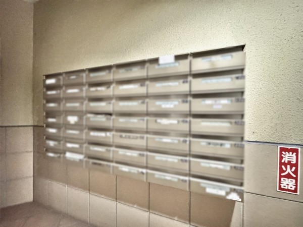 三郷市三郷、マンションの画像です