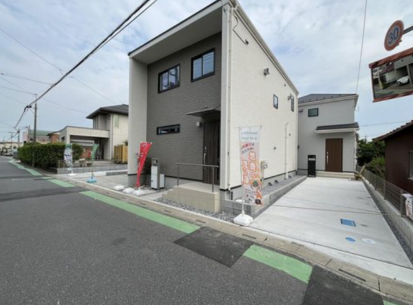 三郷市彦沢、新築一戸建ての画像です