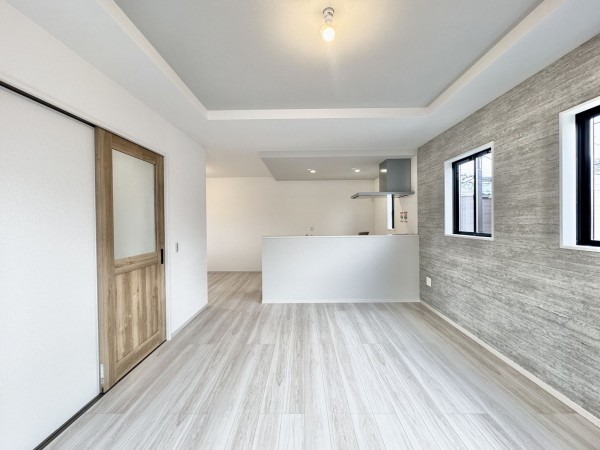 三郷市中央、新築一戸建ての画像です